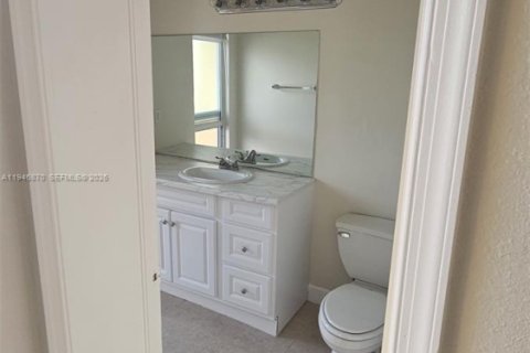 Condo in Boynton Beach, Florida, 2 bedrooms  № 2003065 - photo 27