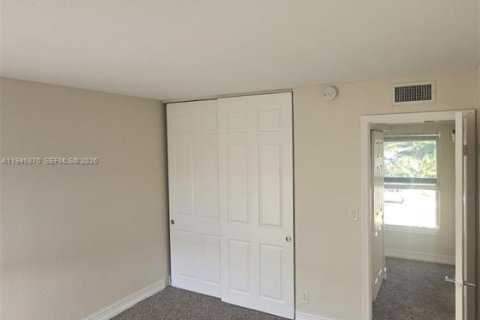 Condo in Boynton Beach, Florida, 2 bedrooms  № 2003065 - photo 6