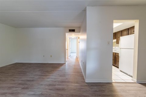 Condominio en venta en Tampa, Florida, 2 dormitorios, 88.26 m2 № 2210111 - foto 5