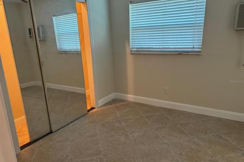 House in Tampa, Florida 6 bedrooms, 149.76 sq.m. № 1791245 - photo 18