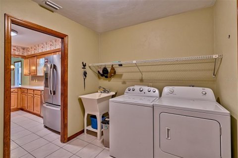 Casa en venta en Keystone Heights, Florida, 3 dormitorios, 170.1 m2 № 1884138 - foto 10
