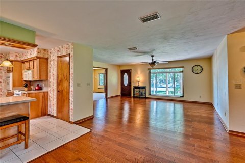 Casa en venta en Keystone Heights, Florida, 3 dormitorios, 170.1 m2 № 1884138 - foto 7