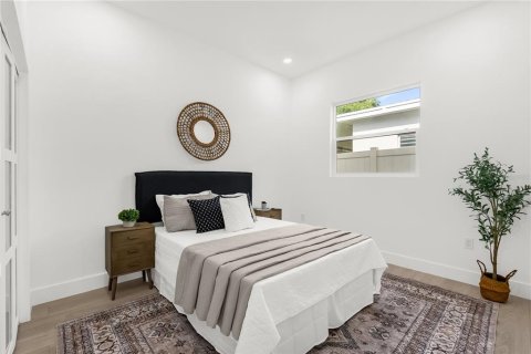 Casa en venta en Orlando, Florida, 5 dormitorios, 230.68 m2 № 1903700 - foto 16