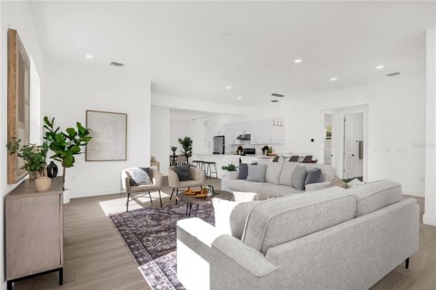 Casa en venta en Orlando, Florida, 5 dormitorios, 230.68 m2 № 1903700 - foto 5