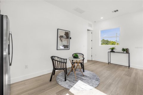 Casa en venta en Orlando, Florida, 5 dormitorios, 230.68 m2 № 1903700 - foto 22