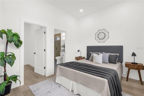 Casa en venta en Orlando, Florida, 5 dormitorios, 230.68 m2 № 1903700 - foto 24