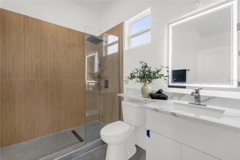 Casa en venta en Orlando, Florida, 5 dormitorios, 230.68 m2 № 1903700 - foto 26