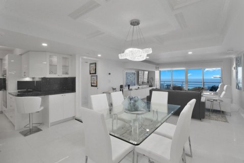 Copropriété à louer à Boca Raton, Floride: 2 chambres, 133.59 m2 № 2282622 - photo 12