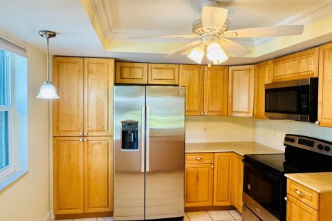 Condo in Hypoluxo, Florida, 3 bedrooms  № 2169878 - photo 20