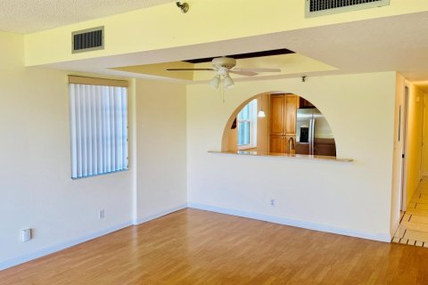 Condo in Hypoluxo, Florida, 3 bedrooms  № 2169878 - photo 22