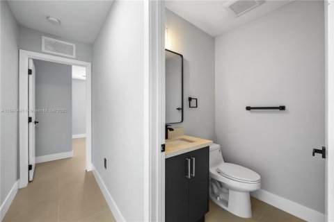 Купить виллу или дом в Дания-Бич, Флорида 3 спальни, 140.28м2, № 1949066 - фото 13