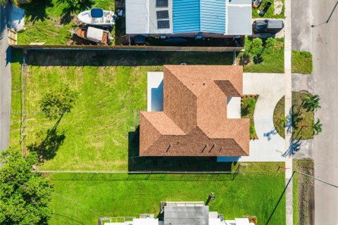 Купить виллу или дом в Дания-Бич, Флорида 3 спальни, 140.28м2, № 1949066 - фото 19