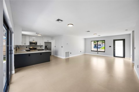 Купить виллу или дом в Дания-Бич, Флорида 3 спальни, 140.28м2, № 1949066 - фото 3