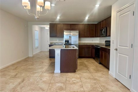 House in Haines City, Florida 3 bedrooms, 122.63 sq.m. № 2395690 - photo 5