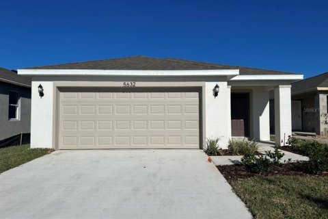 House in Haines City, Florida 3 bedrooms, 122.63 sq.m. № 2395690