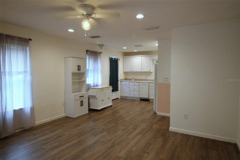 House in Archer, Florida 2 bedrooms, 62.43 sq.m. № 1901856 - photo 3