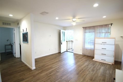 Casa en venta en Archer, Florida, 2 dormitorios, 62.43 m2 № 1901856 - foto 11