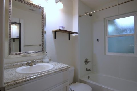 Casa en venta en Archer, Florida, 2 dormitorios, 62.43 m2 № 1901856 - foto 9