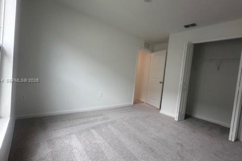 Casa en alquiler en Lake Wales, Florida, 4 dormitorios № 2056669 - foto 5