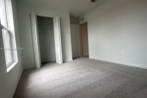 Casa en alquiler en Lake Wales, Florida, 4 dormitorios № 2056669 - foto 10