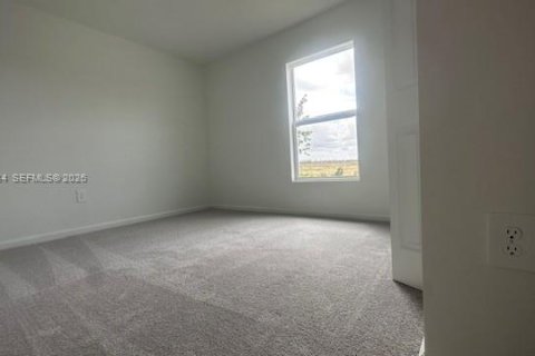 Casa en alquiler en Lake Wales, Florida, 4 dormitorios № 2056669 - foto 9