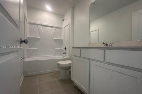 Casa en alquiler en Lake Wales, Florida, 4 dormitorios № 2056669 - foto 8