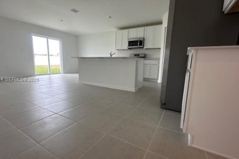 Casa en alquiler en Lake Wales, Florida, 4 dormitorios № 2056669 - foto 13