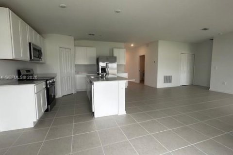 Casa en alquiler en Lake Wales, Florida, 4 dormitorios № 2056669 - foto 15