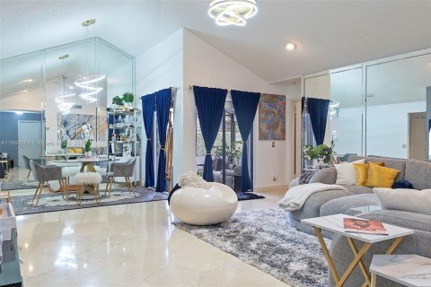 House in Weston, Florida 3 bedrooms, 147.9 sq.m. № 1943366 - photo 16