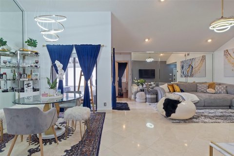 House in Weston, Florida 3 bedrooms, 147.9 sq.m. № 1943366 - photo 24