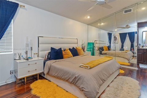 House in Weston, Florida 3 bedrooms, 147.9 sq.m. № 1943366 - photo 30