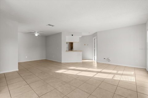 Condo in Orlando, Florida, 2 bedrooms  № 1831698 - photo 5