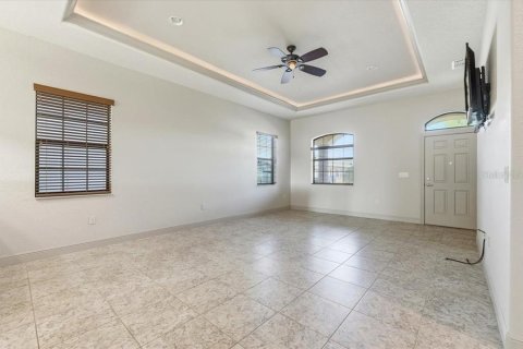 Villa ou maison à vendre à Polk City, Floride: 2 chambres, 180.69 m2 № 2284628 - photo 11