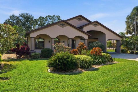 Villa ou maison à vendre à Polk City, Floride: 2 chambres, 180.69 m2 № 2284628 - photo 2