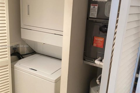 Copropriété à vendre à Fort Lauderdale, Floride: 2 chambres, 112.88 m2 № 2025290 - photo 10