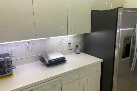 Copropriété à vendre à Fort Lauderdale, Floride: 2 chambres, 112.88 m2 № 2025290 - photo 25