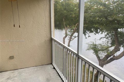 Copropriété à vendre à Fort Lauderdale, Floride: 2 chambres, 112.88 m2 № 2025290 - photo 28