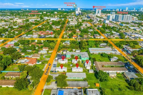 Propiedad comercial en venta en Hollywood, Florida, 805.74 m2 № 1862890 - foto 15