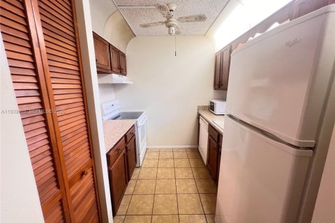 Copropriété à vendre à Coral Springs, Floride: 2 chambres, 78.04 m2 № 1997014 - photo 5