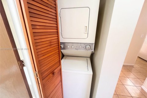 Copropriété à vendre à Coral Springs, Floride: 2 chambres, 78.04 m2 № 1997014 - photo 16