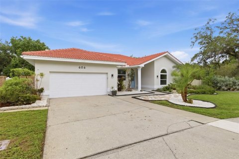 House in Palm Harbor, Florida 3 bedrooms, 236.06 sq.m. № 2107388 - photo 2