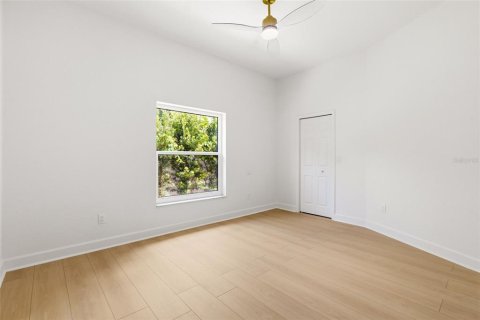 House in Palm Harbor, Florida 3 bedrooms, 236.06 sq.m. № 2107388 - photo 25