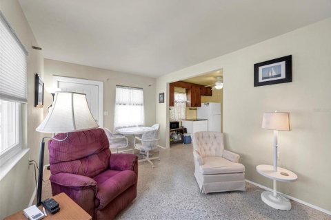 House in Englewood, Florida 2 bedrooms, 69.4 sq.m. № 1673616 - photo 29