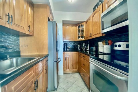 Apartamento en alquiler en North Miami Beach, Florida, 1 dormitorio, 65.96 m2 № 1742282 - foto 8