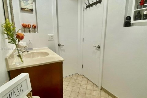 Apartamento en alquiler en North Miami Beach, Florida, 1 dormitorio, 65.96 m2 № 1742282 - foto 12