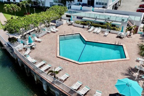 Apartamento en alquiler en North Miami Beach, Florida, 1 dormitorio, 65.96 m2 № 1742282 - foto 20