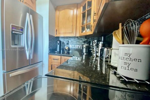 Apartamento en alquiler en North Miami Beach, Florida, 1 dormitorio, 65.96 m2 № 1742282 - foto 9