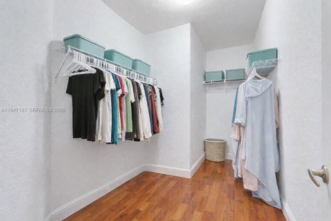 Купить виллу или дом в Хомстед, Флорида 5 спален, 231.7м2, № 2006007 - фото 13