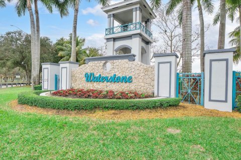 Купить виллу или дом в Хомстед, Флорида 5 спален, 231.7м2, № 2006007 - фото 29