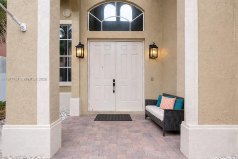 Купить виллу или дом в Хомстед, Флорида 5 спален, 231.7м2, № 2006007 - фото 3